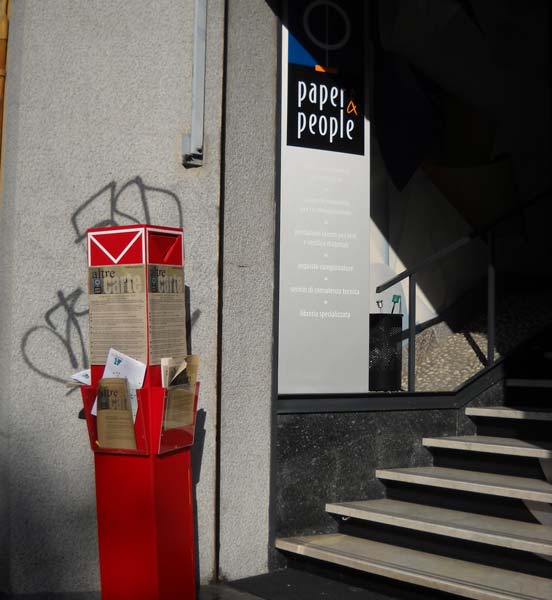 Entrance to the event 'Alternative papers' hosted by Paper & People - Milan'